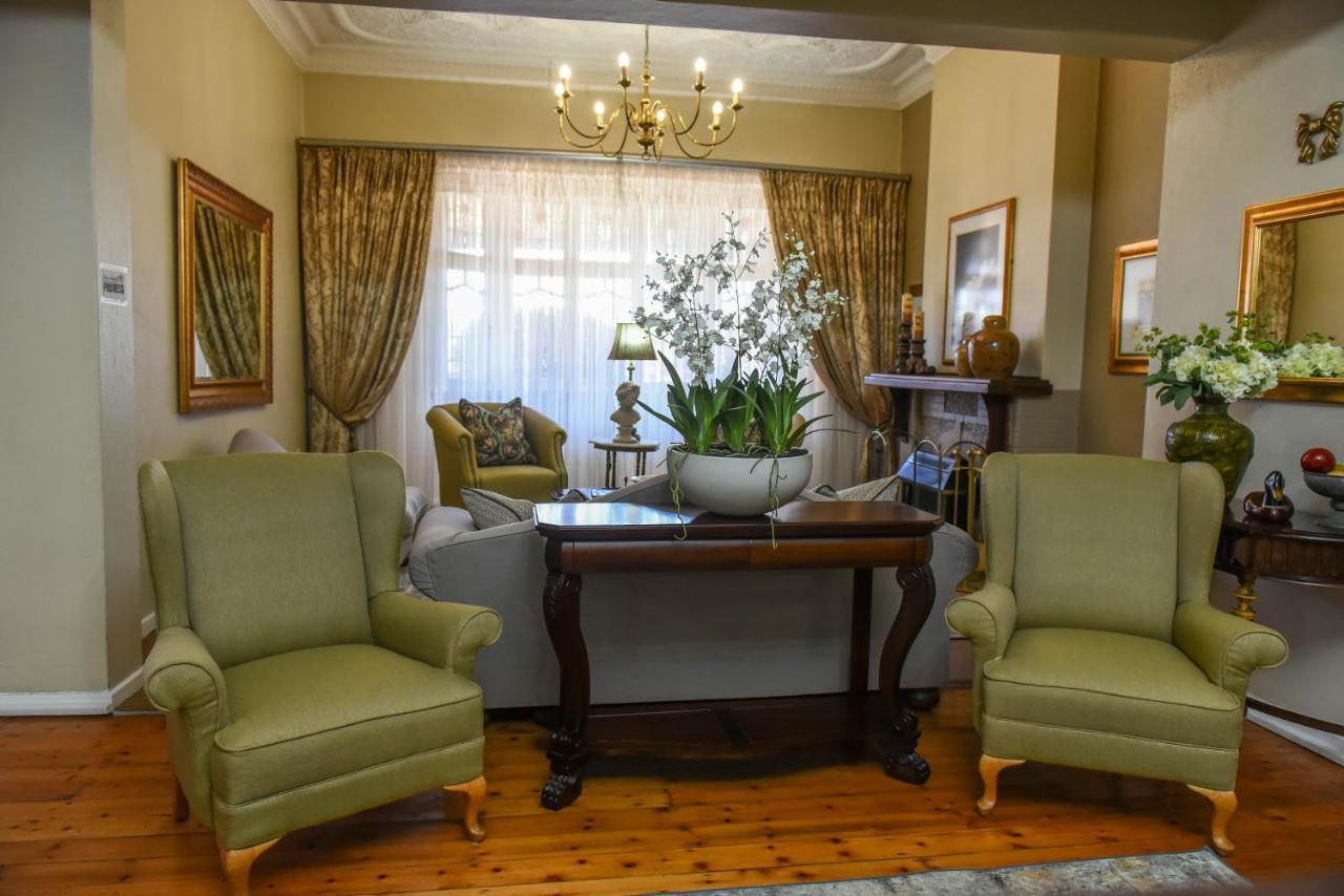 Oxford Lodge Vryheid Exterior photo